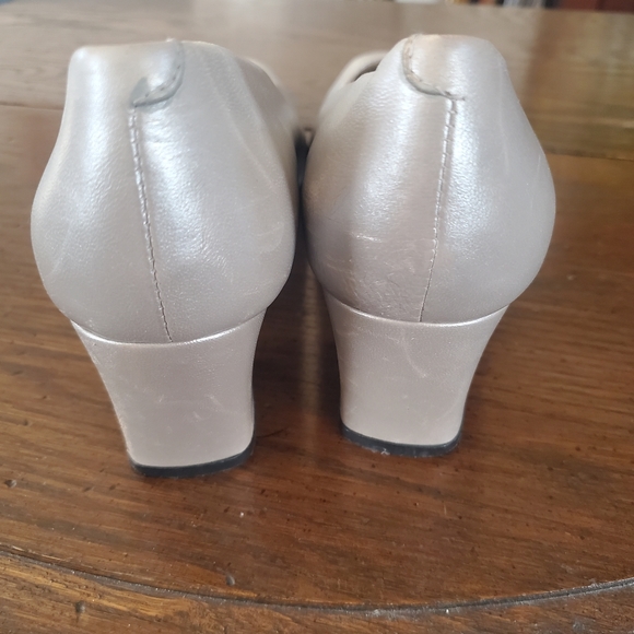 ENZO ANGIOLINI Leather Stack Heel Dress Shoes - Picture 3 of 12